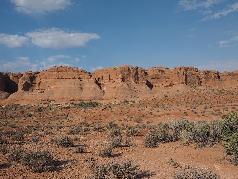 Arches National Park, Utah (UT): Arches Scenic Drive: The Great Wall