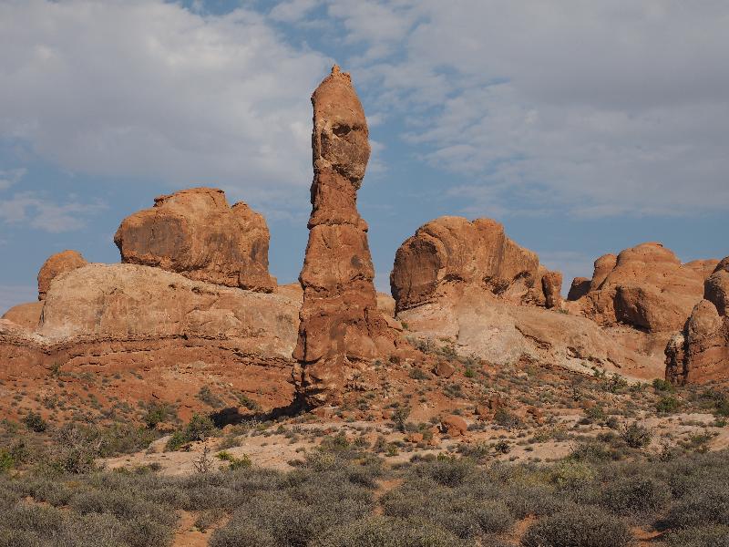 Arches National Park, Utah (UT): Arches Scenic Drive: Rock Pinnacles