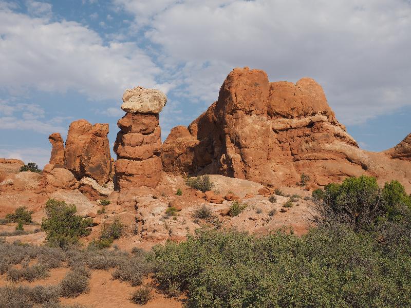 Arches National Park, Utah (UT): Arches Scenic Drive: Rock Pinnacles