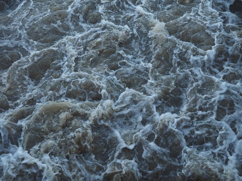 Cambridge, England: Jesus Lock: angry water