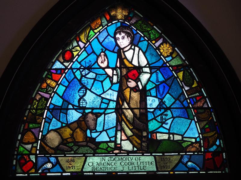 Bar Harbor, Maine (ME): St Saviour's Episcopal Church: St Luke (Little Memorial Window, 1978, Susan Dunlap)
