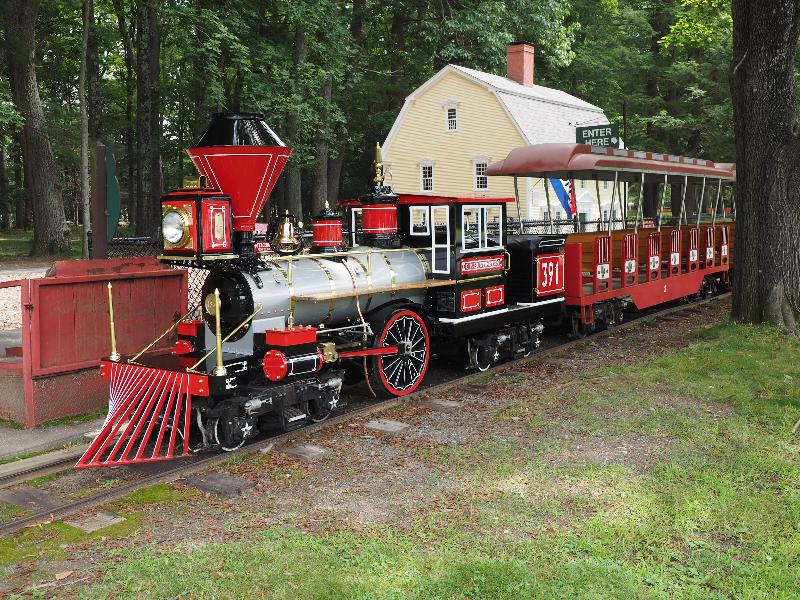Northampton, Massachusetts (MA): Look Park: miniature train