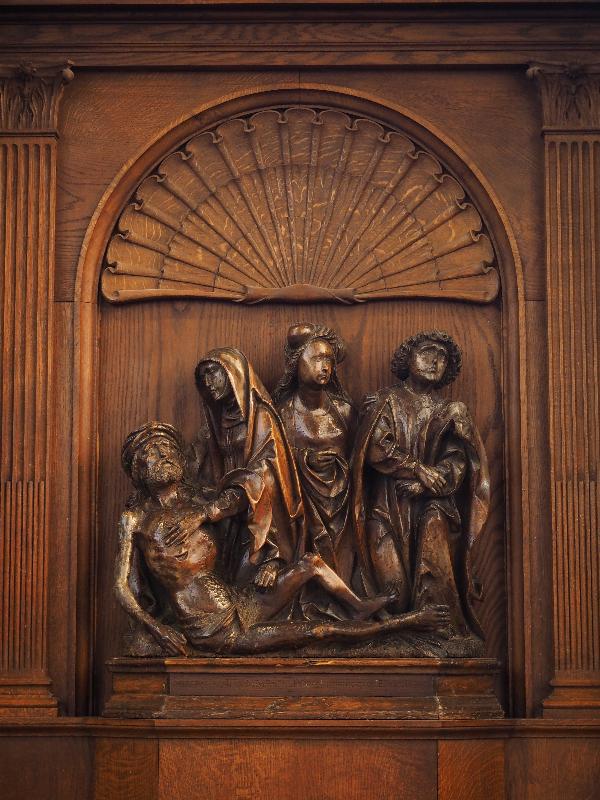 Cambridge, England: Peterhouse: chapel reredos (frame 1731-2, Pieta late 15th c.)