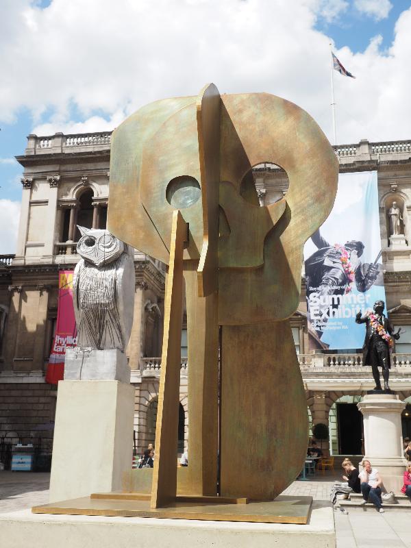 London, England: Royal Academy: Sun and Moon Mask (Thomas Houseago)