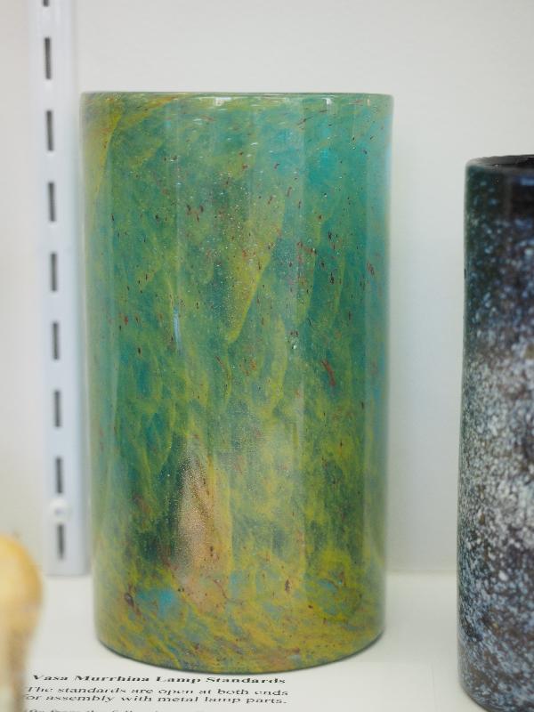Sandwich, Massachusetts (MA): Sandwich Glass Museum: green yellow vase (1883-1884, Vasa Murrhina Art Glass Company)