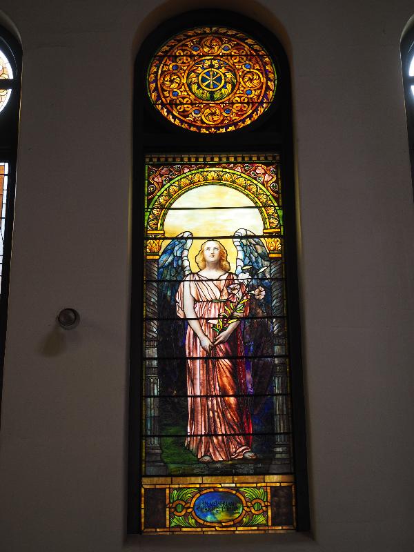 New Bedford, Massachusetts (MA): Pilgrim United Church of Christ: Rugg Memorial Window, Resurrection Angel (1897, Tiffany Glass and Decorating Company)