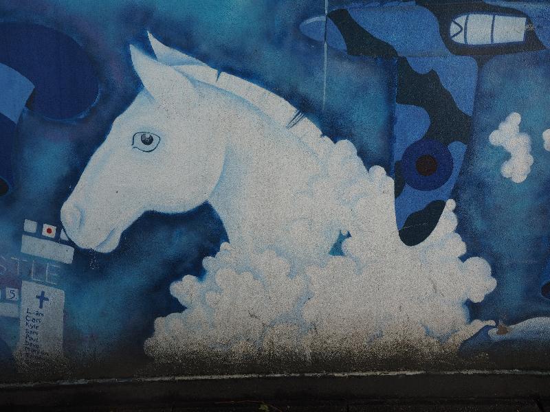 Newcastle-under-Lyme, England: Barracks Road / Grosvenor Roundabout subway: horse's head (2005, artist Anthony Hammond with help from many other people)