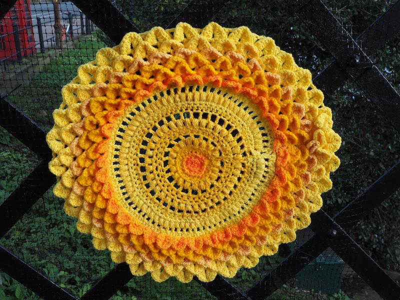 Cambridge, England: Jesus Lock: sunshine for midwinter (displayed Dec 2019 - Feb 2020, made by Tigerchilli)