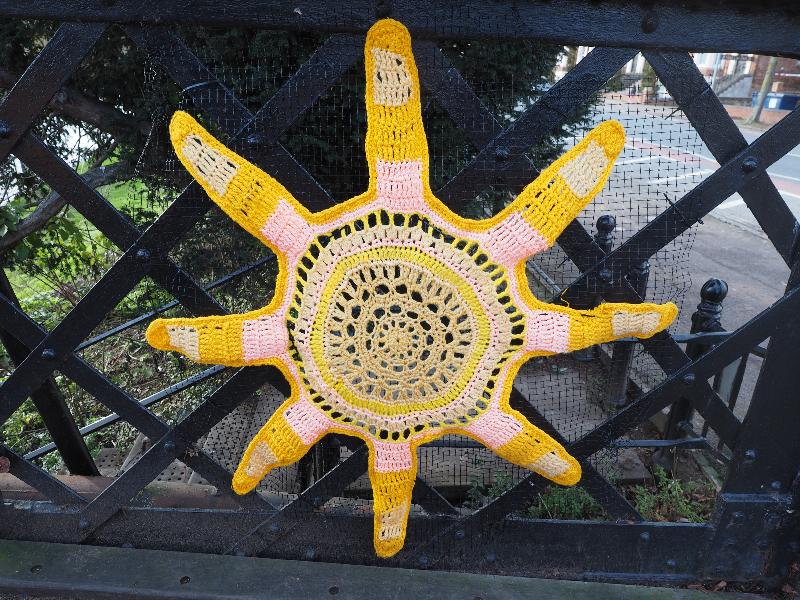 Cambridge, England: Jesus Lock: sunshine for midwinter (displayed Dec 2019 - Feb 2020, made by Tigerchilli)