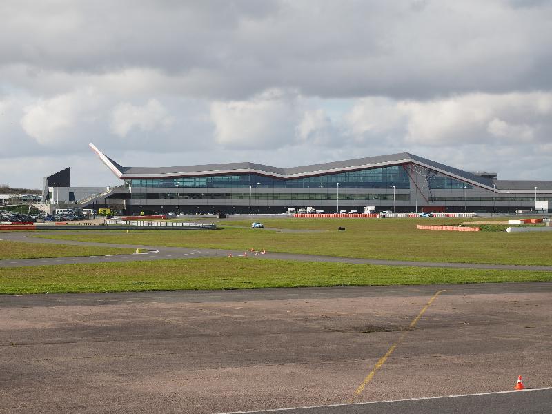 Silverstone, England: Silverstone Circuit: The Wing (2010-2011, architect Populous)