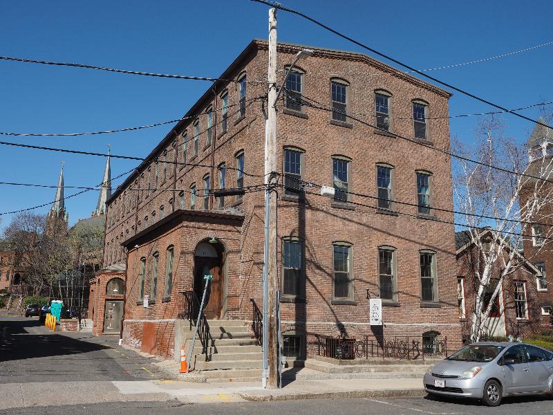 Northampton, Massachusetts (MA): Masonic Street: Old Book Store