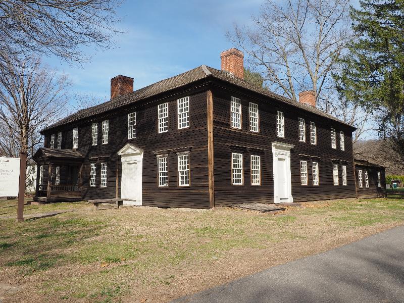 Deerfield, Massachusetts (MA): Old Main Street: Barnard Tavern and Frary House (1795 and c1760)