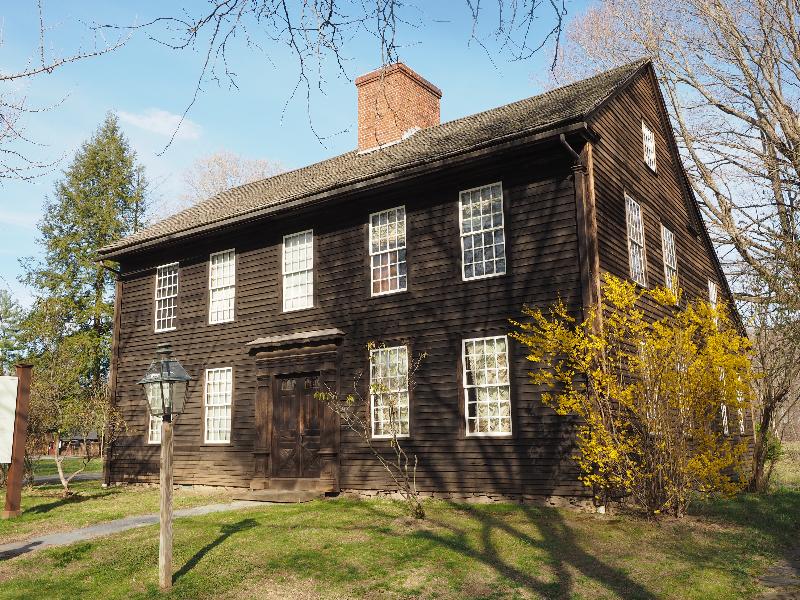 Deerfield, Massachusetts (MA): Old Main Street: (1734; renovated 1945)