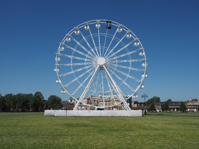 Cambridge, England: Parker's Piece: ferris wheel