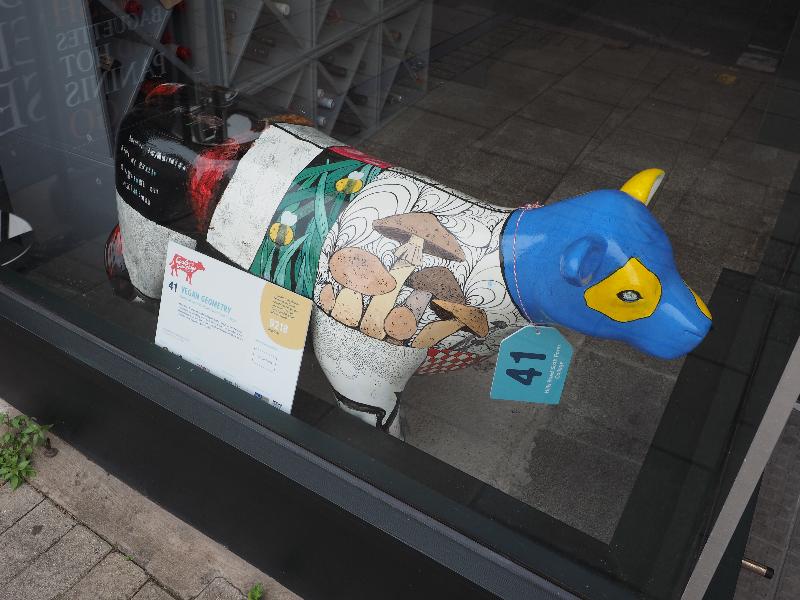 Cambridge, England: Vanderlyle, Mill Road: Vegan Geometry (Hills Road Sixth Form College)