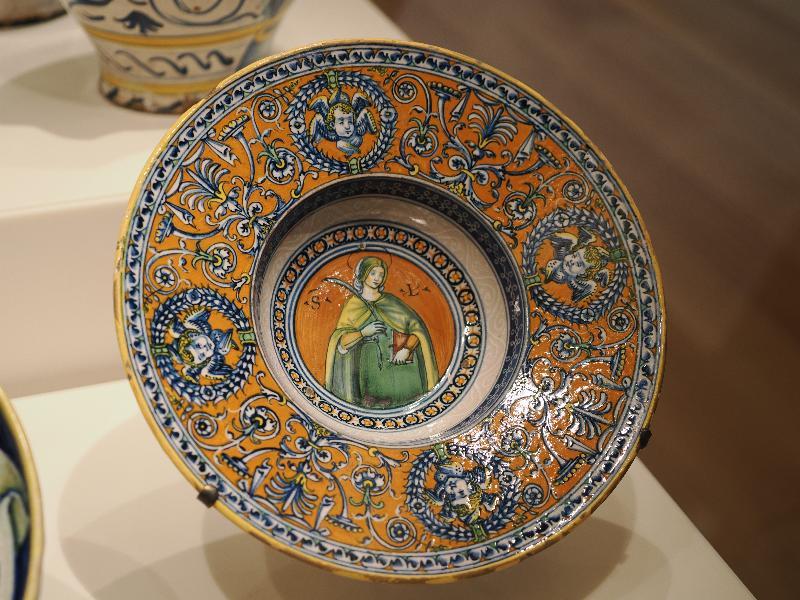 London, England: Courtauld Gallery: plate with female saint (1510-1520, Faenza, Siena or Ferrara, Italy)