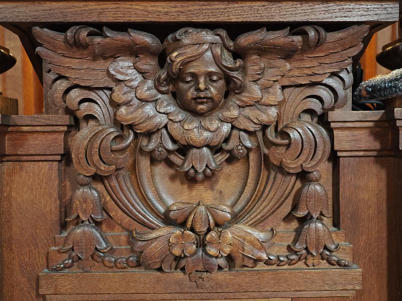 Cambridge, England: Sidney Sussex College: chapel, angel stall sculpture