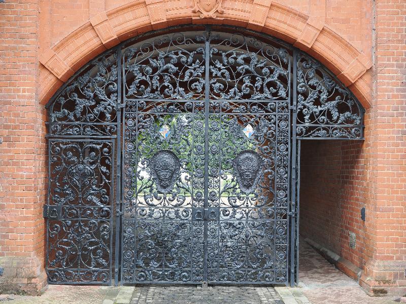 Cambridge, England: Newnham College: Newnham Walk gate