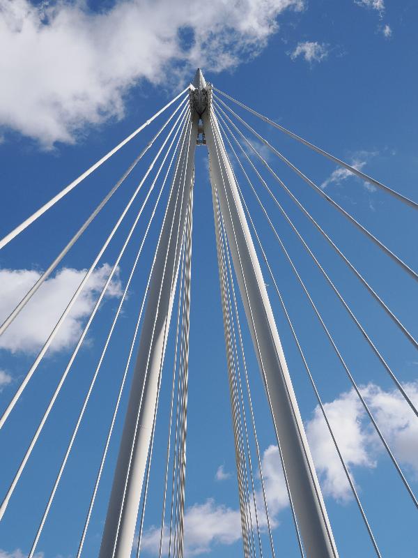 London, England: Golden Jubilee Bridge: supports
