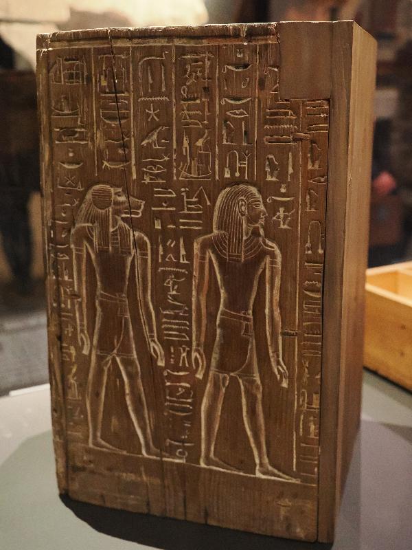 London, England: British Museum: wood box (1550-1295 BC, Egypt)
