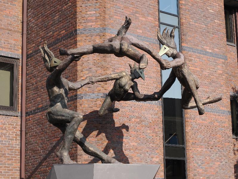 Cambridge, England: City House: dancers
