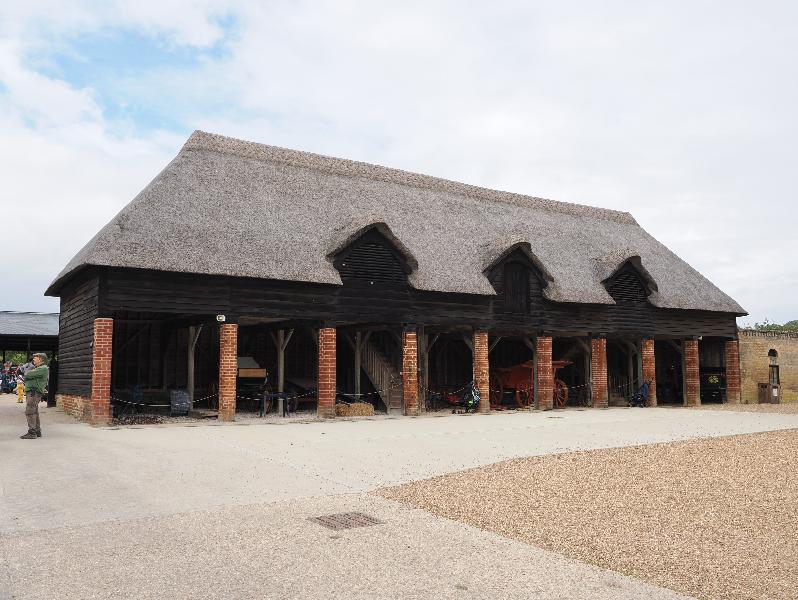 Wimpole, England: Wimpole Estate: small barn