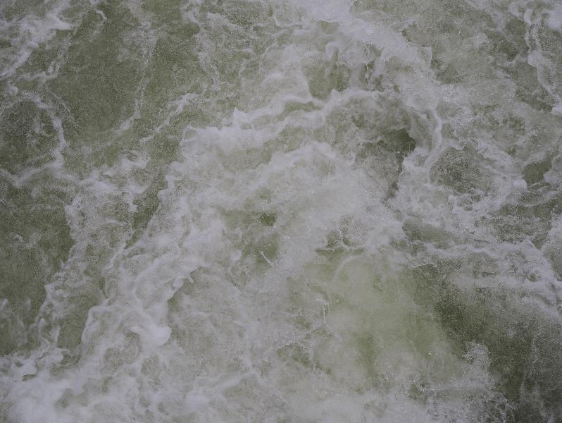 Cambridge, England: Cam: angry water at Jesus Lock