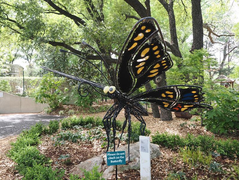 Dallas, Texas (TX): Dallas Arboretum & Botanical Gardens: giant butterfly sculpture