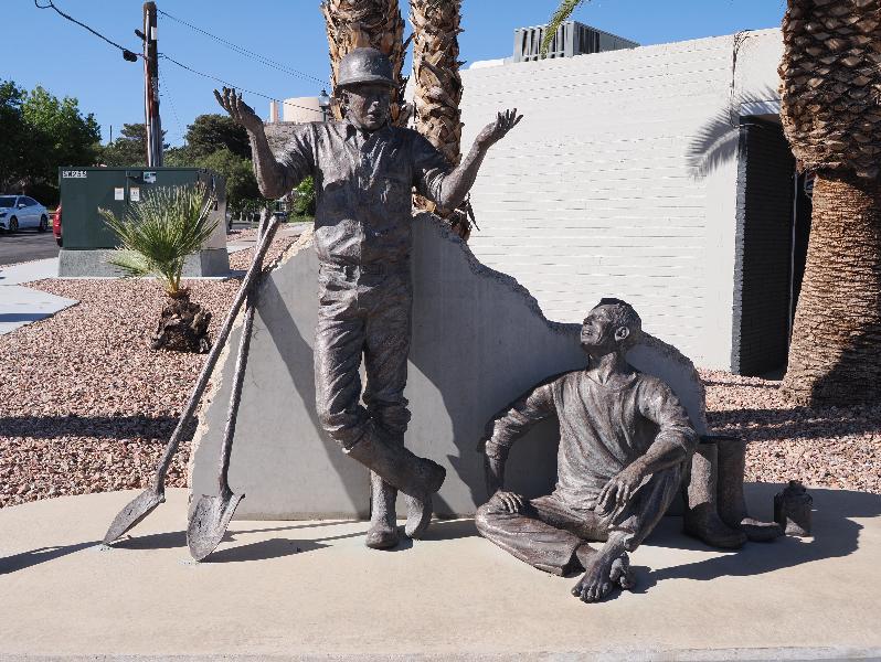 Boulder City, Nevada (NV): Arizona Street: Puddler's Break (Sutton Betti)