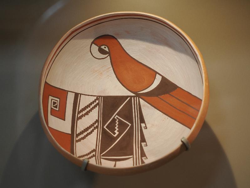 Flagstaff, Arizona (AZ): Museum of Northern Arizona: Contemporary Kechipawan style bowl with scarlet macaw (Bobby Silas, Hopi, and Timothy D. Edaakie, Zuni)