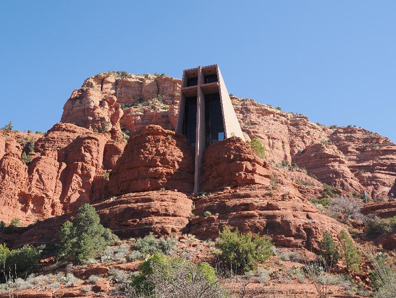 Sedona, Arizona (AZ): Chapel of the Holy Cross: view (1954-1956, August K. Strotz and Richard Allen of Anshen and Allen)