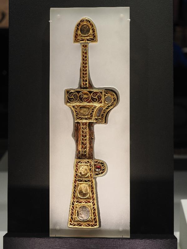 London, England: British Museum: decorated sheath (late AD 400s - early AD 500s, excavated from Gyerim-ro Tomb No. 14, Gyeongju, Korea, possibly made in the Black Sea region or Central Asia)
