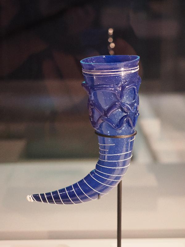 London, England: British Museum: cobalt blue drinking horn (AD 550-600, Via dei Condotti, Sutri, Lazio, Italy)