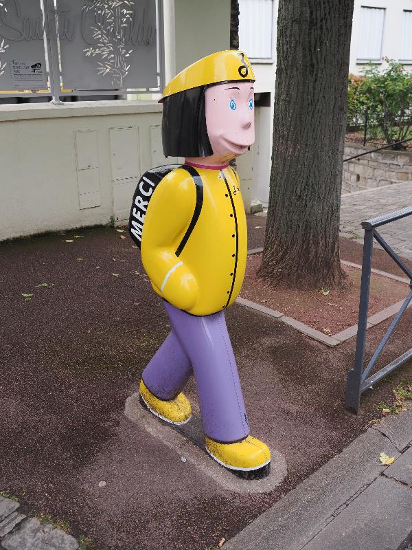 Issy-les-Moulineaux, France: Rue de l'Abbe Gregoire: crosswalk child, yellow
