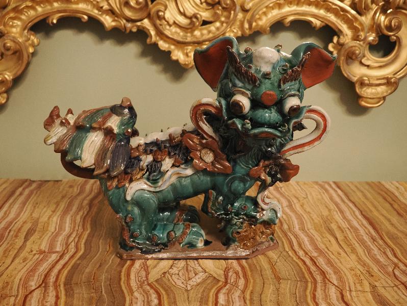 Ickworth, England: Ickworth House, Dining Room: foo dog