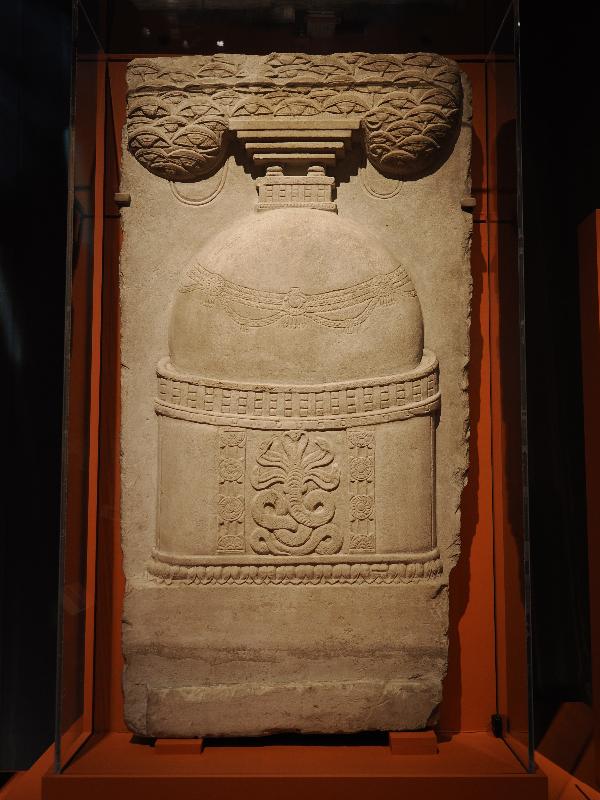 London, England: British Museum: five-headed snake (AD 50-100, Amaravati stupa, Andhra Pradesh, India)