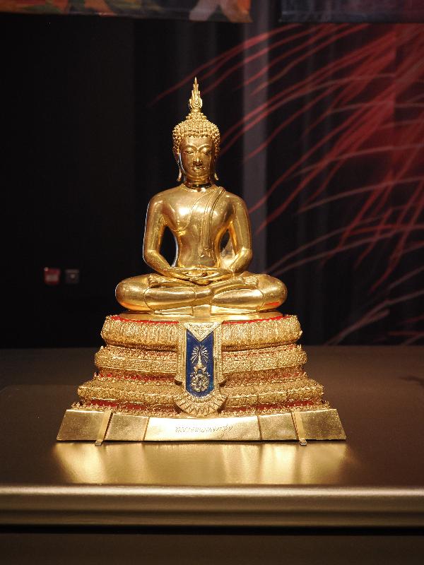 London, England: British Museum: golden Buddha (1980, Ayutthaya, Thailand)