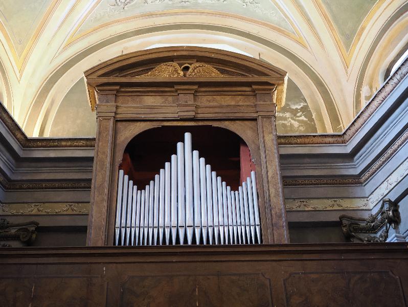 Isola Bella, Italy: San Vittore Martire Church: organ