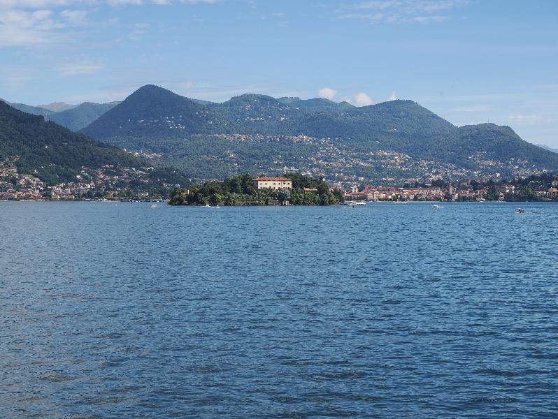 Isola Bella, Italy: Palazzo Borromeo, Sala di Napoleone (Napoleon's Room): view of Isola Madre