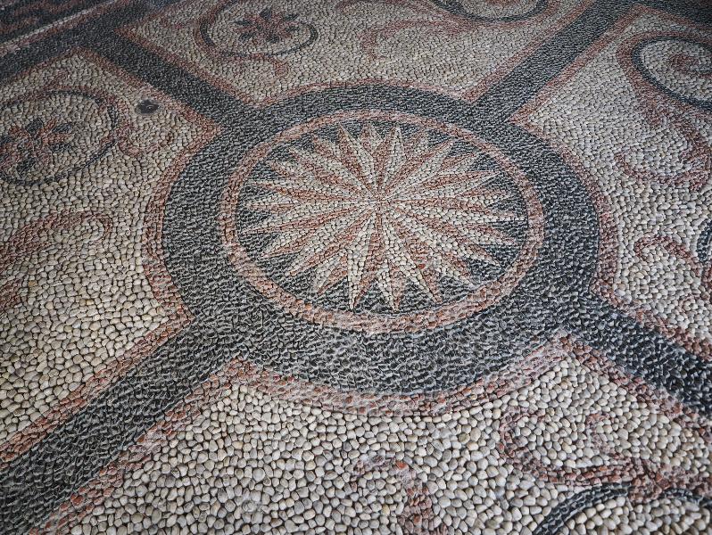 Isola Bella, Italy: Palazzo Borromeo, La Seconda Grotta (The Second Grotto): floor design