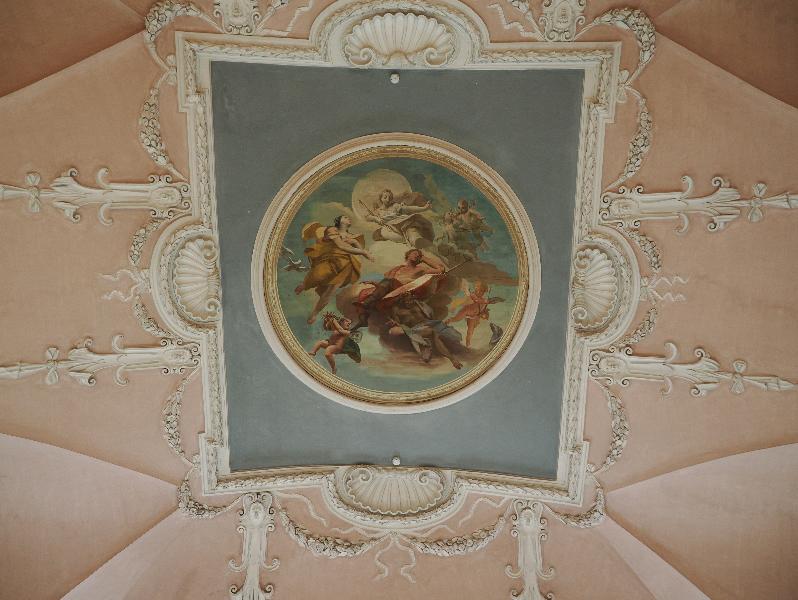 Isola Bella, Italy: Palazzo Borromeo, Il Salone dell'Affresco: ceiling fresco, Diana gazing upon Endymion (ca. 1750)