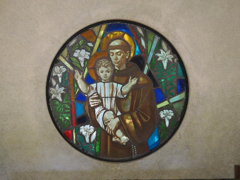 Verbania, Italy: Giardini Botanici di Villa Taranto, chapel: St Anthony of Padua window (ca. 1965, Paolo Rivetta)