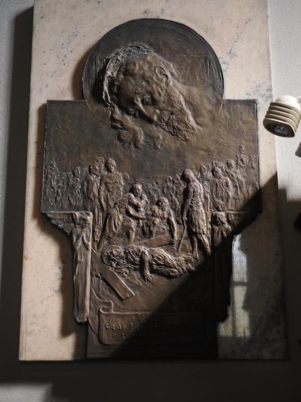 Pallanza, Italy: Church of San Leonardo: relief, Crucifixion