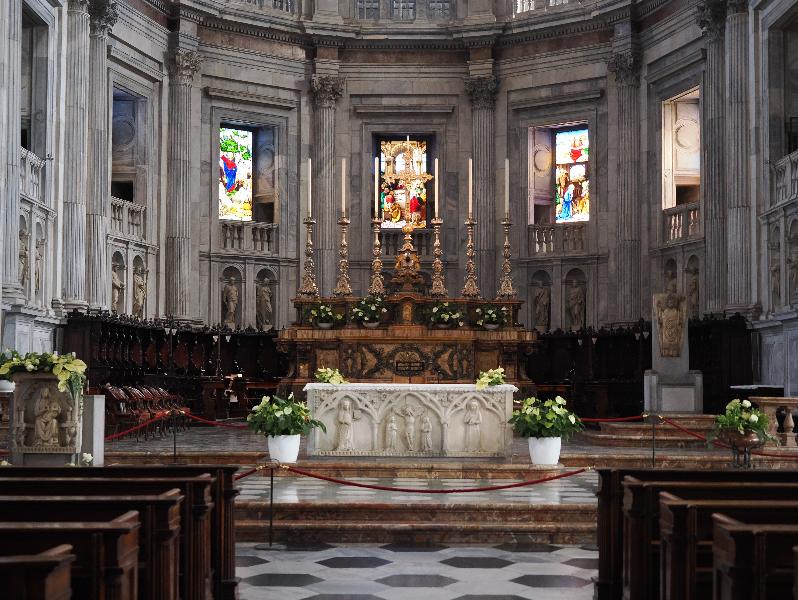 Como, Italy: Cattedrale di Santa Maria Assunta: chancel
