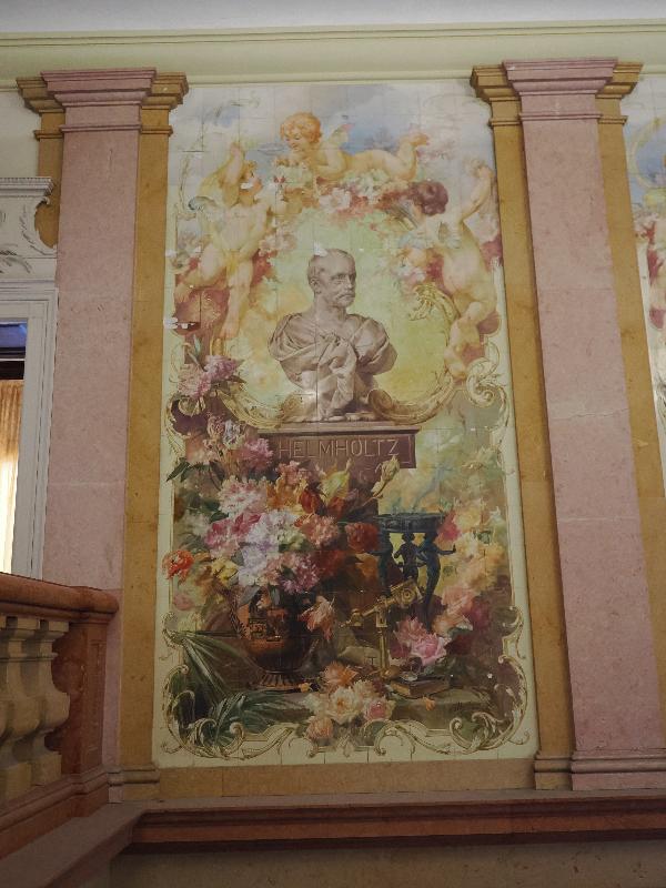 Varenna, Italy: Villa Monastero, Staircase: majolica panel, Helmholtz (ca. 1900)