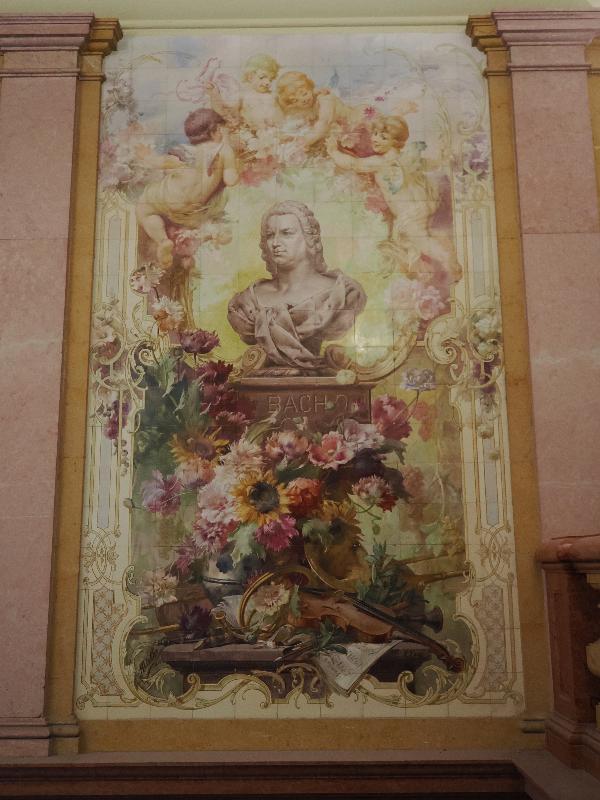 Varenna, Italy: Villa Monastero, Staircase: majolica panel, Bach (ca. 1900)