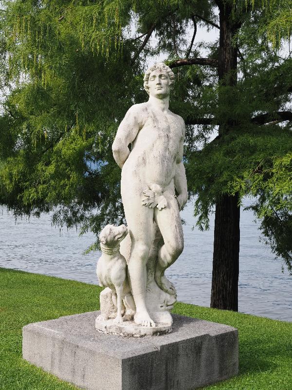 Bellagio, Italy: Villa Melzi, garden: statue of Meleagro and dog (16th century, attributed to Giacomo Della Porta)
