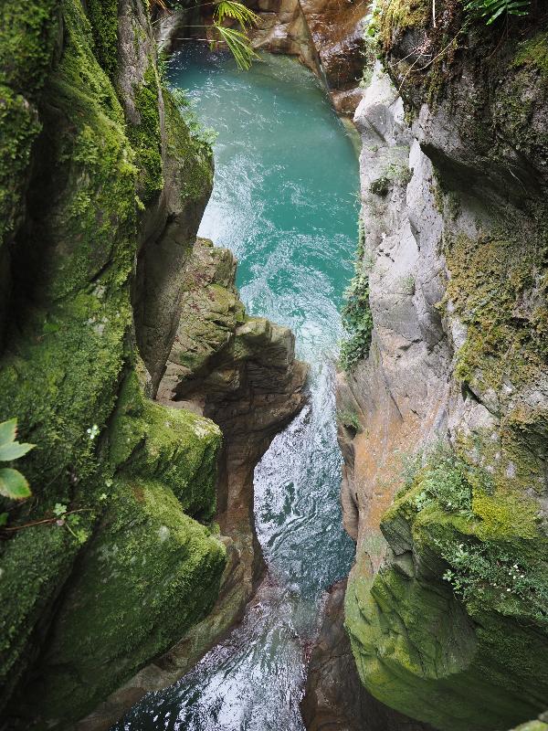 Bellano, Italy: Orrido di Bellano (Bellano Gorge): the gorge river