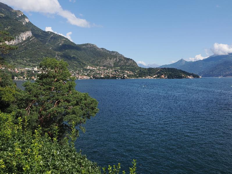 Lenno, Italy: Villa del Balbianello: view towards Tremezzina
