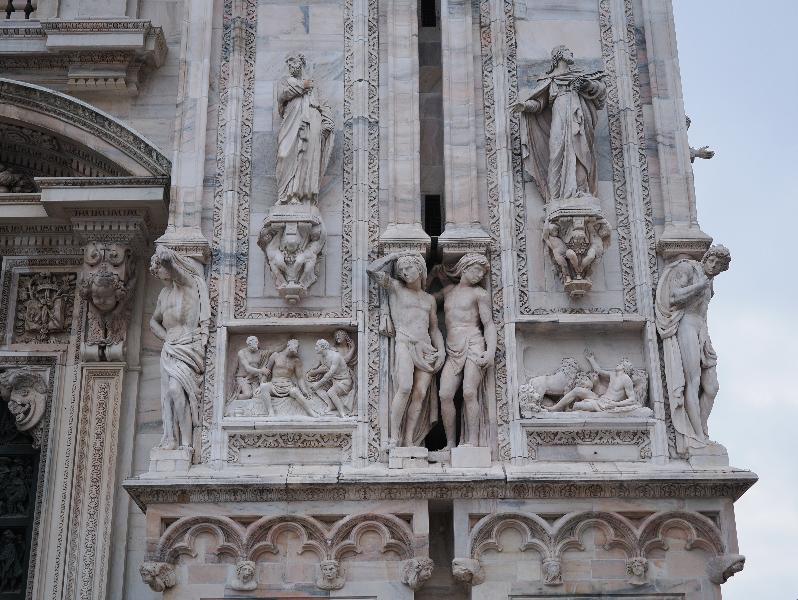 Milan, Italy: Duomo di Milano: wall decoration at far right